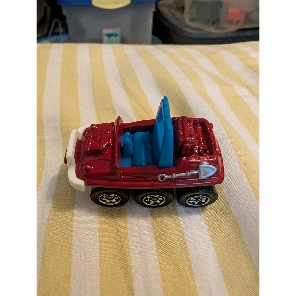 Matchbox 2011 ATV 6X6 Wheels Diecast Toy Car Red Blue White 1:64 MB831